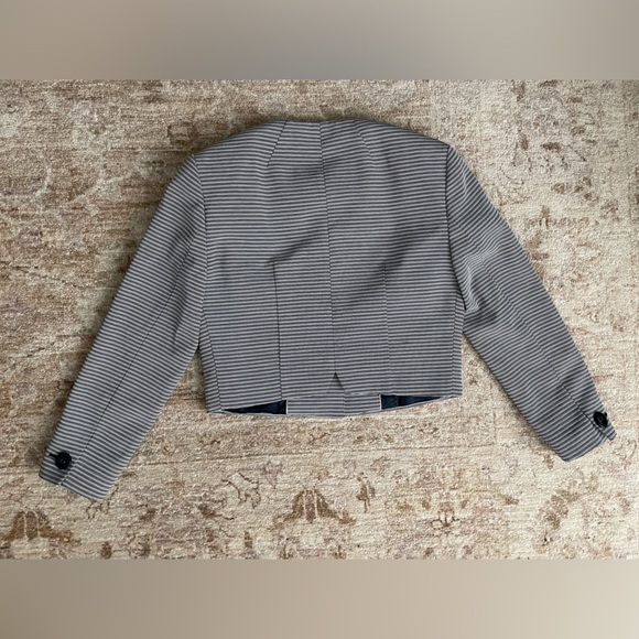 L.K. Bennett Cropped Striped Blazer size 4 - Picture 6 of 8